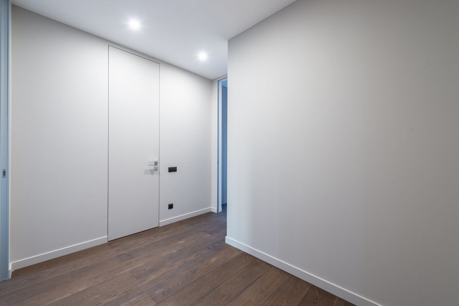 White interior room door perfectly installed